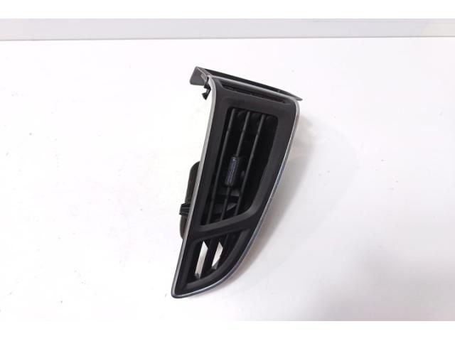 bontott FORD FOCUS III Jobb Szellőző