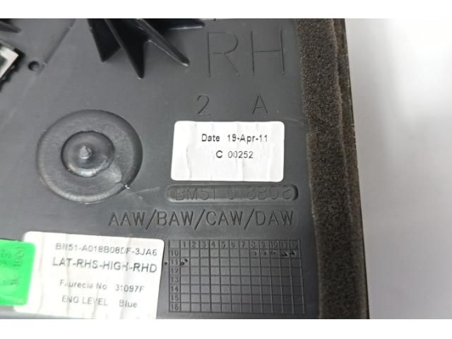 bontott FORD FOCUS III Jobb Szellőző