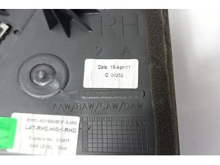 bontott FORD FOCUS III Jobb Szellőző