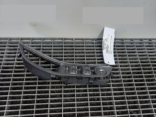 bontott FORD FOCUS III Kapcsoló (Magában)