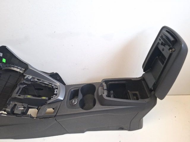 bontott FORD FOCUS III Kardánbox