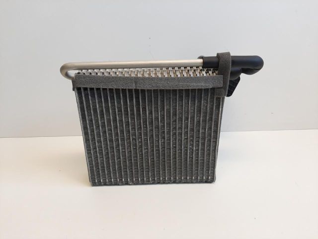 bontott FORD FOCUS III Klíma Kondenzátor