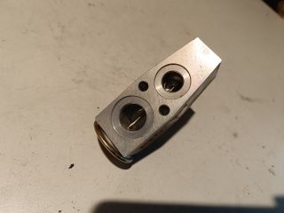 bontott FORD FOCUS III Klíma Tágulási Szelep