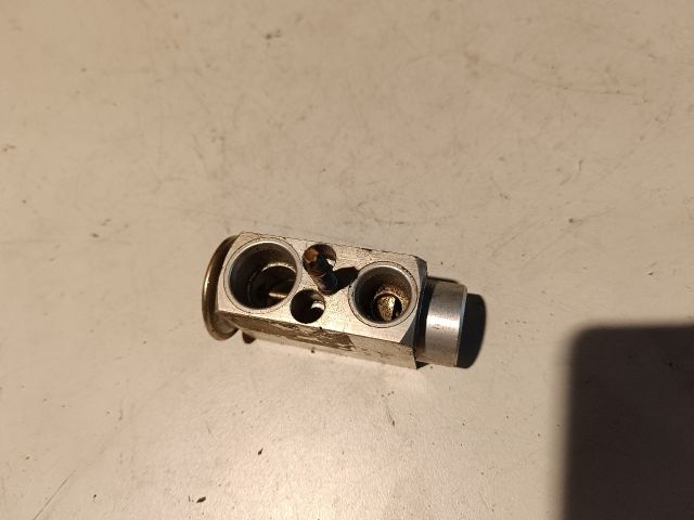 bontott FORD FOCUS III Klíma Tágulási Szelep