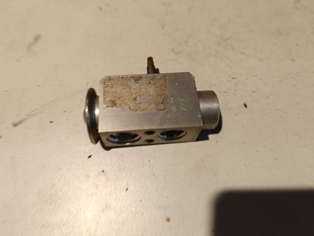 bontott FORD FOCUS III Klíma Tágulási Szelep