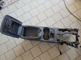 bontott FORD FOCUS III Könyöklő