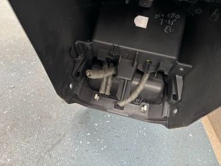 bontott FORD FOCUS III Könyöklő