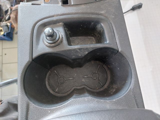 bontott FORD FOCUS III Könyöklő