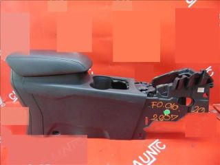 bontott FORD FOCUS III Könyöklő