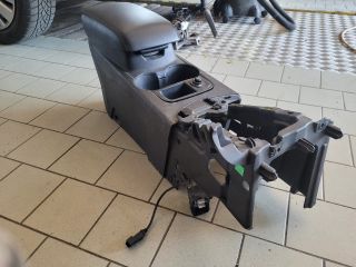 bontott FORD FOCUS III Könyöklő