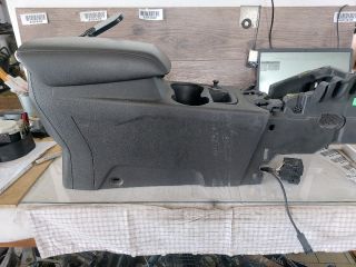 bontott FORD FOCUS III Könyöklő