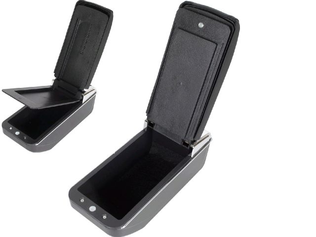 bontott FORD FOCUS III Könyöklő