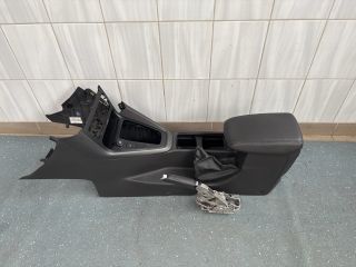 bontott FORD FOCUS III Könyöklő