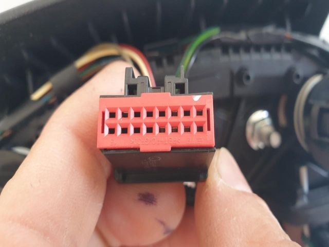 bontott FORD FOCUS III Kormánylégzsák