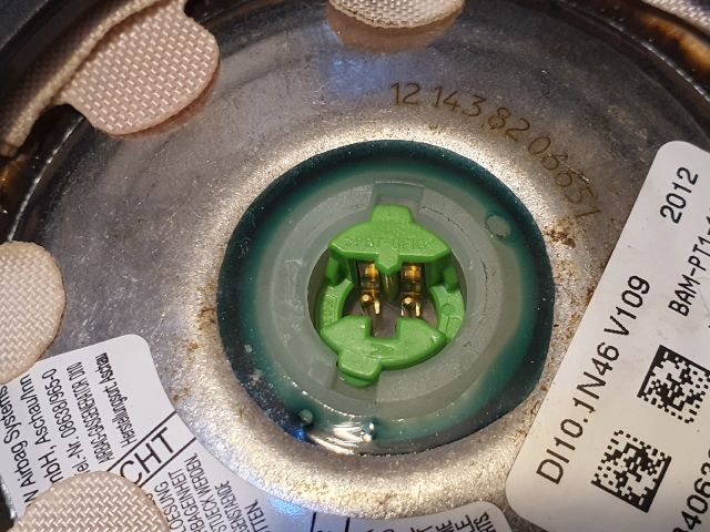 bontott FORD FOCUS III Kormánylégzsák