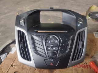 bontott FORD FOCUS III Középkonzol Vezérlő Panel