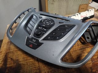bontott FORD FOCUS III Középkonzol Vezérlő Panel