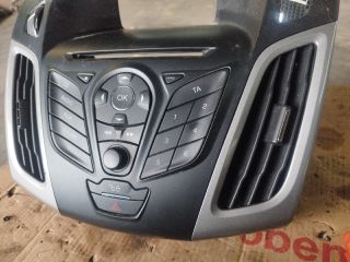 bontott FORD FOCUS III Középkonzol Vezérlő Panel