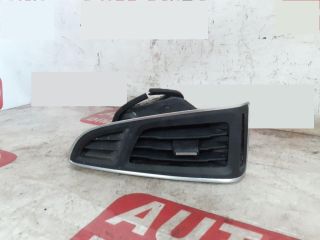 bontott FORD FOCUS III Középső Bal Szellőző