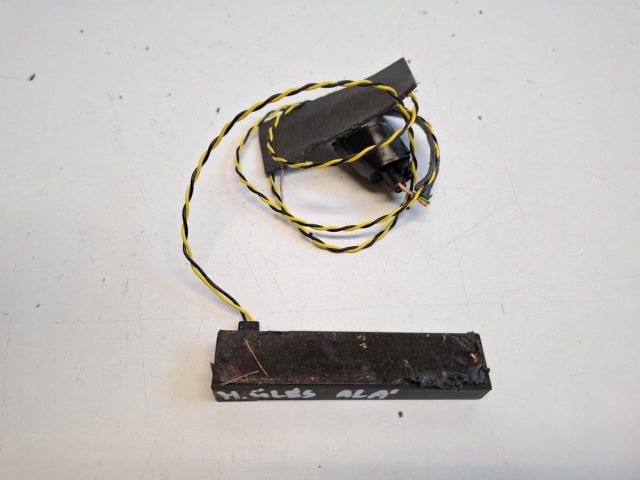 bontott FORD FOCUS III Központizár Antenna