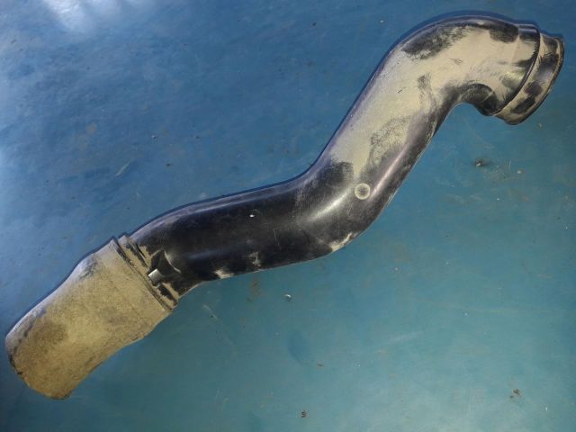 bontott FORD FOCUS III Légbeömlő Cső