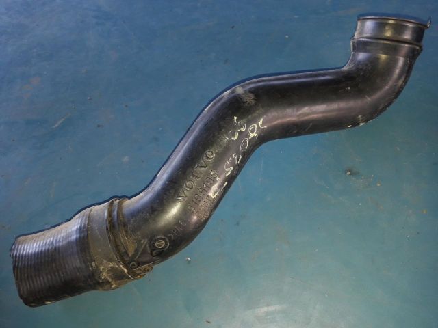 bontott FORD FOCUS III Légbeömlő Cső