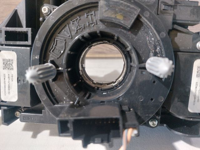 bontott FORD FOCUS III Légzsák Átvezető Szalagkábel