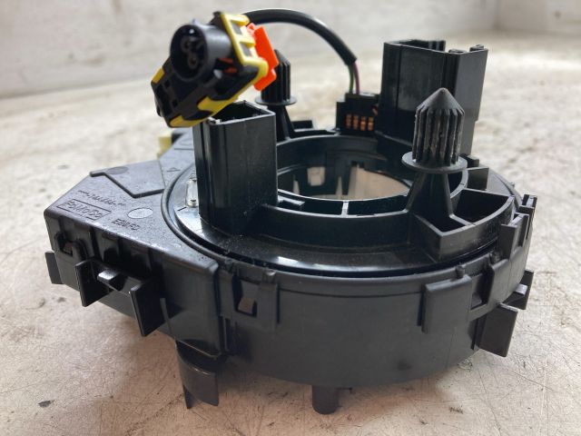 bontott FORD FOCUS III Légzsák Átvezető Szalagkábel