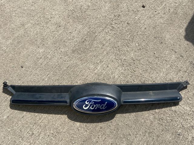 bontott FORD FOCUS III Motorháztető Díszléc Első