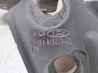 bontott FORD FOCUS III Motorháztető Jobb Zsanér