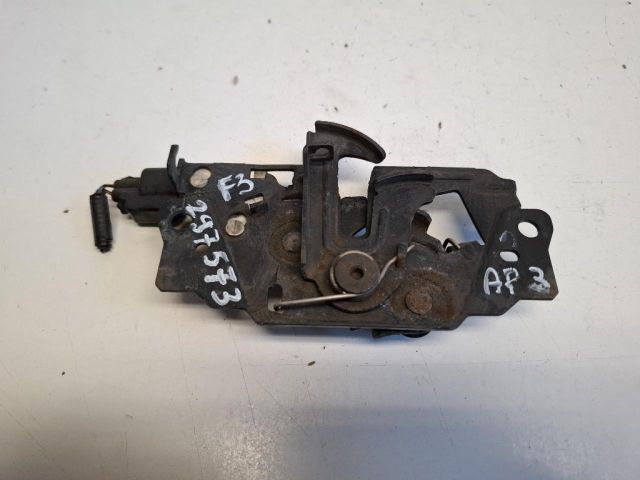 bontott FORD FOCUS III Motorháztető Zárszerkezet