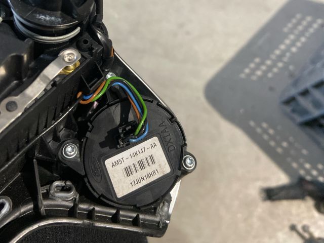 bontott FORD FOCUS III Multikormány