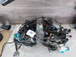 bontott FORD FOCUS III Műszerfal Kábelköteg