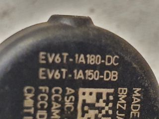 bontott FORD FOCUS III Okos Kerékszelep