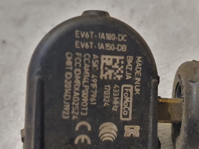 bontott FORD FOCUS III Okos Kerékszelep