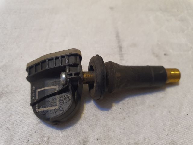 bontott FORD FOCUS III Okos Kerékszelep