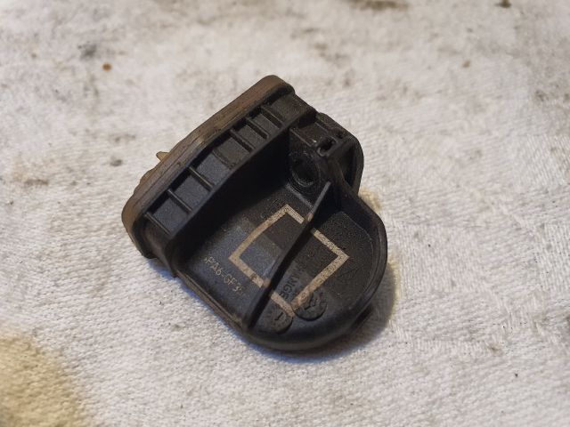 bontott FORD FOCUS III Okos Kerékszelep