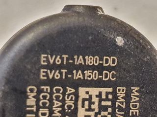 bontott FORD FOCUS III Okos Kerékszelep