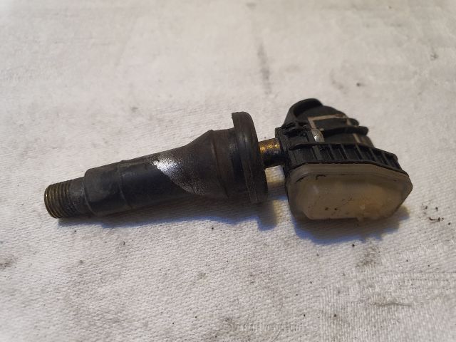 bontott FORD FOCUS III Okos Kerékszelep