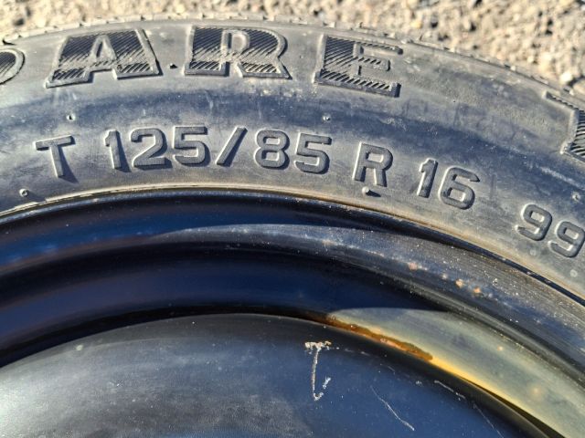 bontott FORD FOCUS III Pótkerék