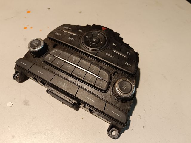 bontott FORD FOCUS III Rádió / CD Kapcsoló