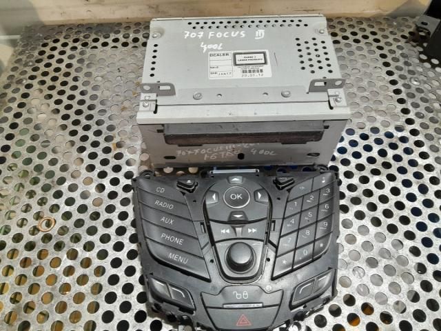 bontott FORD FOCUS III Rádió / CD