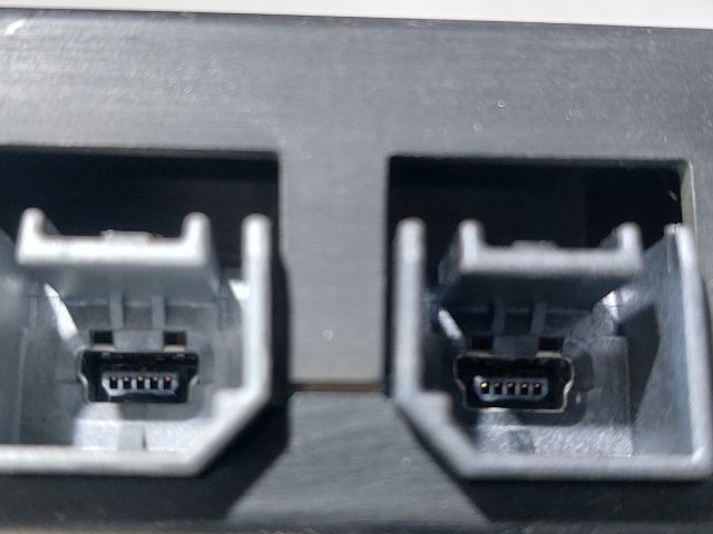 bontott FORD FOCUS III Telefon Elektronika