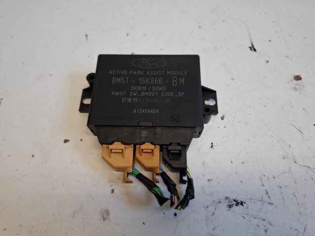 bontott FORD FOCUS III Tolatóradar Elektronika