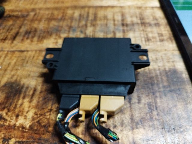 bontott FORD FOCUS III Tolatóradar Elektronika