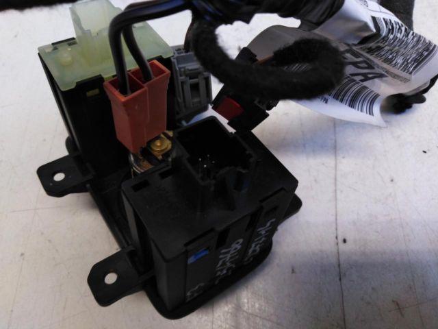 bontott FORD FOCUS III Ülésfűtés Kapcsoló Pár