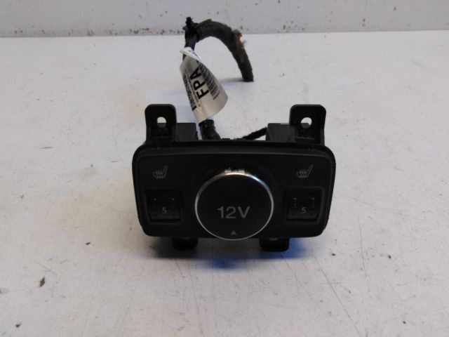 bontott FORD FOCUS III Ülésfűtés Kapcsoló Pár