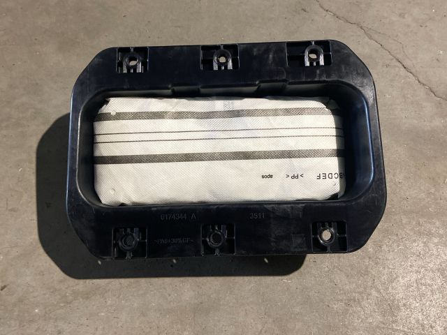 bontott FORD FOCUS III Utasoldali Légzsák