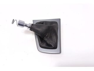 bontott FORD FOCUS III Váltószoknya