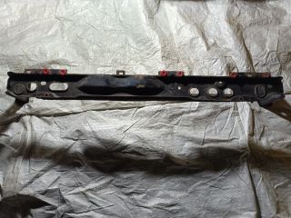 bontott FORD FOCUS III Vízhűtő Radiátor Tartó